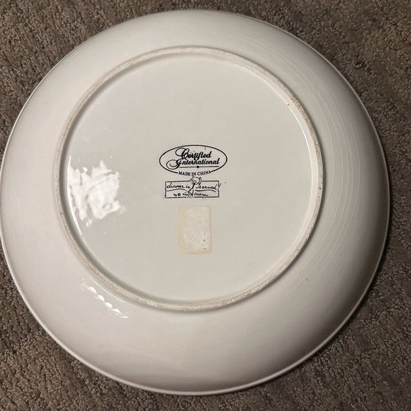 Tracy Flickinger “Dinner is Served Pasta Serve Bowl” - Picture 3 of 5